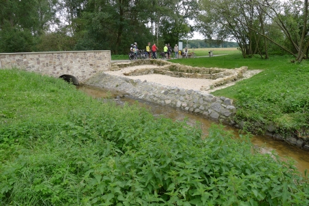 28.08.11 An diesem Platz, direkt an der Bieber,  stand einst die Mühle von Renigishausen.