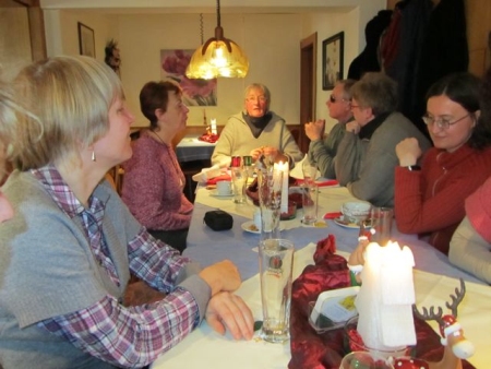 11.12.11: Unsere Gruppe in der Gaststätte.