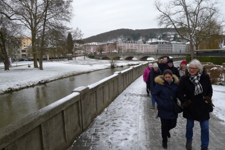 Unsere Gruppe an der Saale in der Innenstadt.