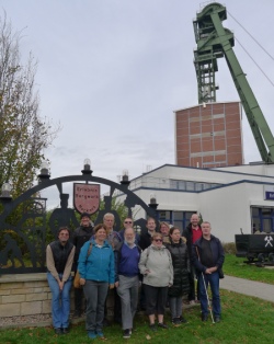 Unsere Gruppe am Eingang des Bergwerks.